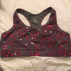 Nike Dri-Fit Sports Bra 🐙